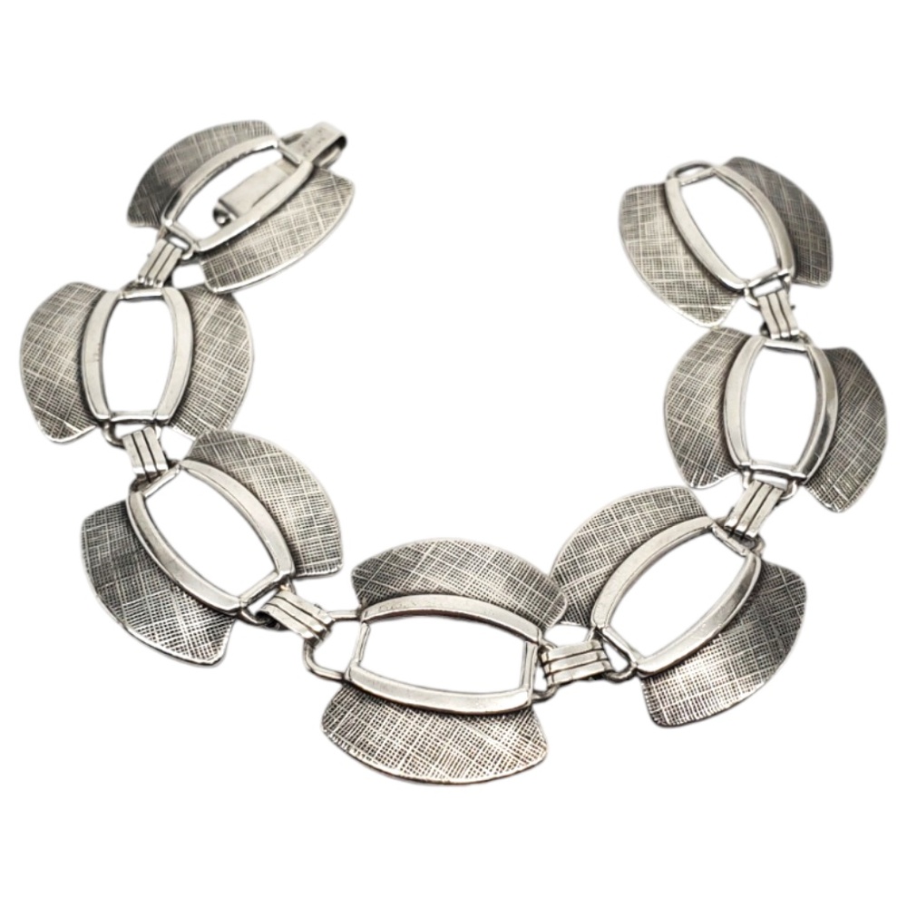 DANECRAFT Sterling Silver Textured Link Bracelet #17605